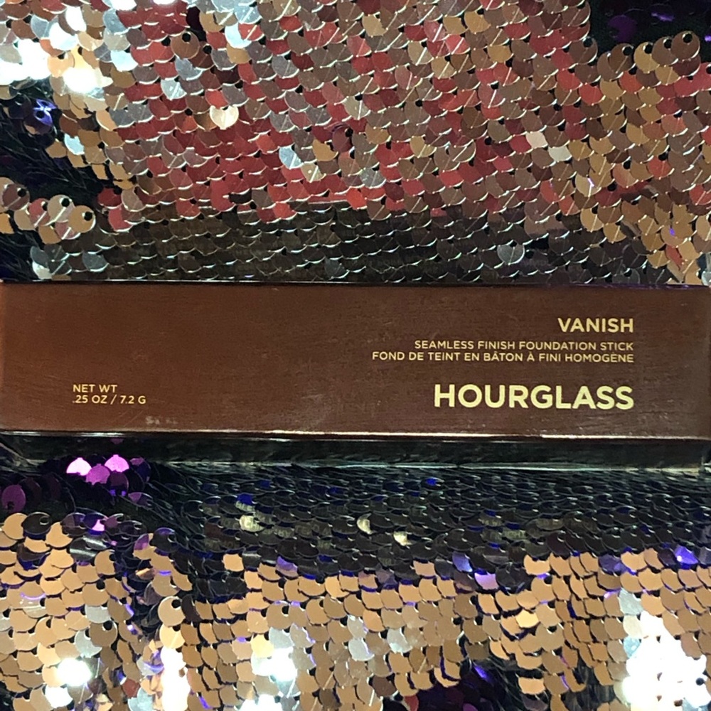 ❌SOLD❌Hourglass Vanish Stick Foundation -Alabaster